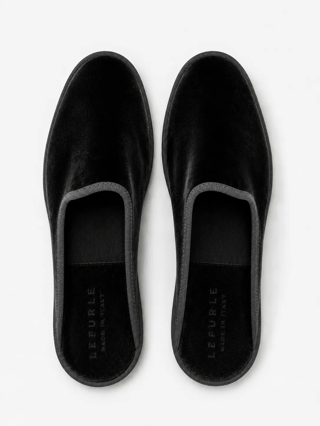 MIRA Nero, pair, from above