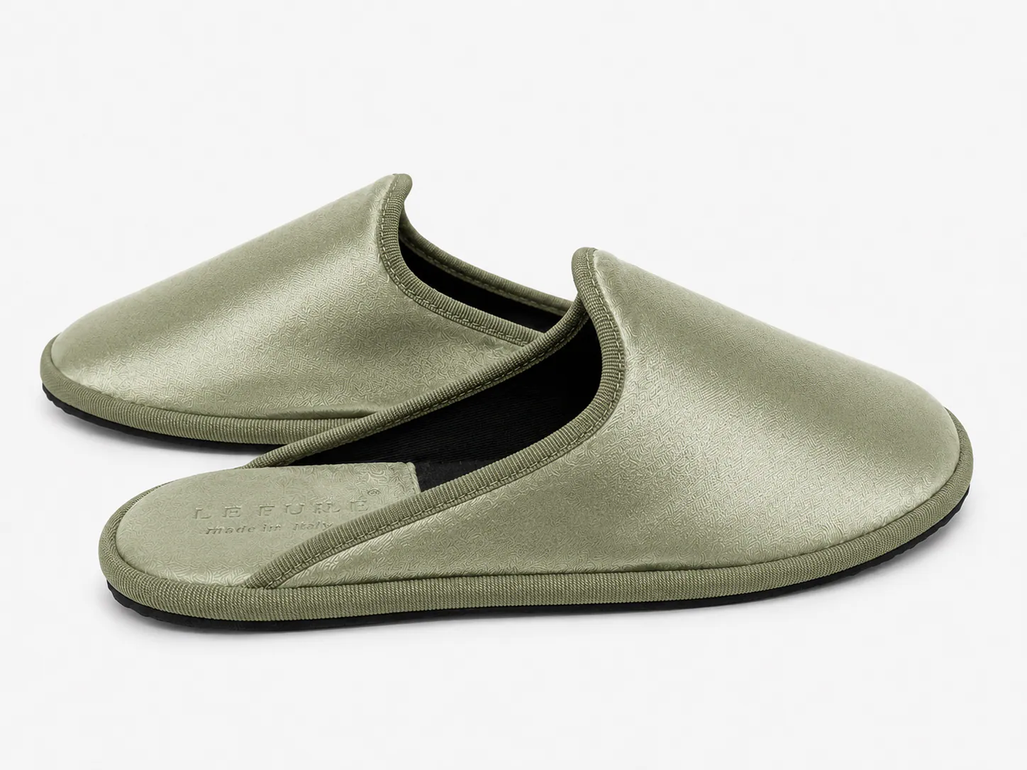 SPECIALI MIRA Salvia, pair, three-quarter view